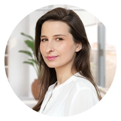Designer Blogs author -Kate